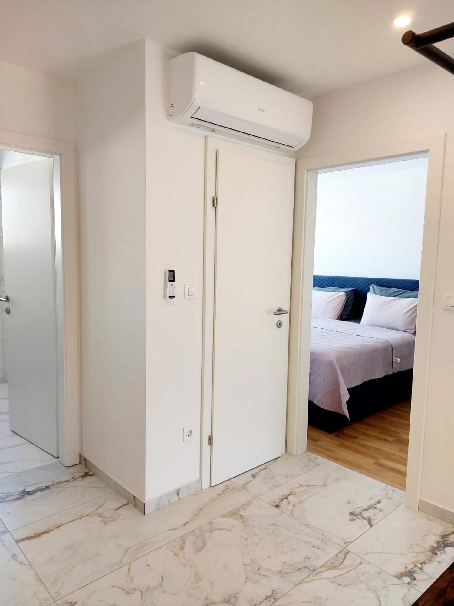 Comfort 2 Bedroom Apartment 10Min Walk From Center And Beach Split Exteriér fotografie